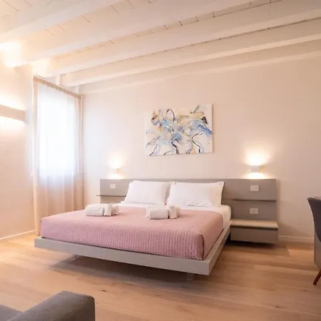 Szálloda Maison Calcirelli Verona