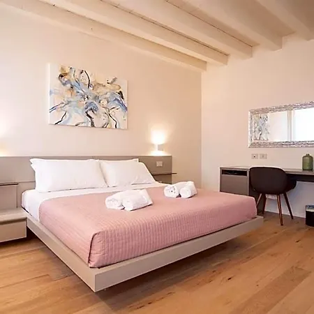 Maison Calcirelli Hotel