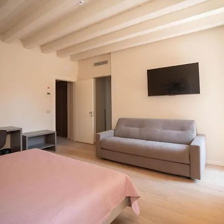 Maison Calcirelli ホテル